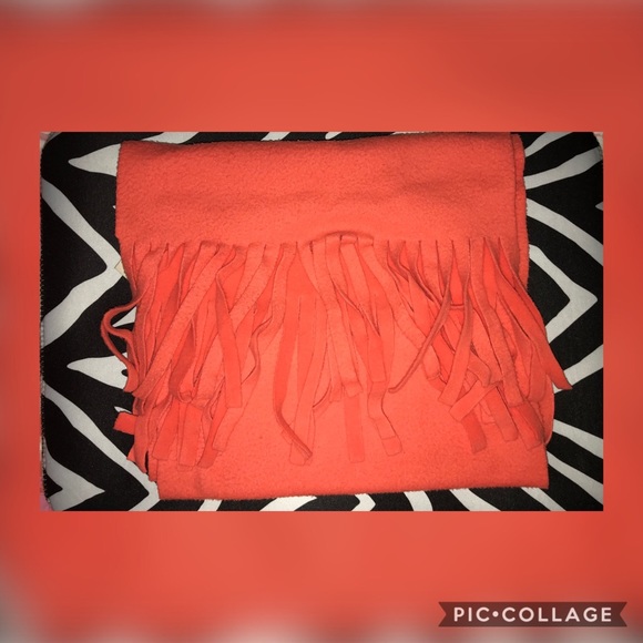 EUC Old Navy Orange Fleece Scarf w/Fringe / Length 70 Width 10 / 100% Polyester - Picture 2 of 5